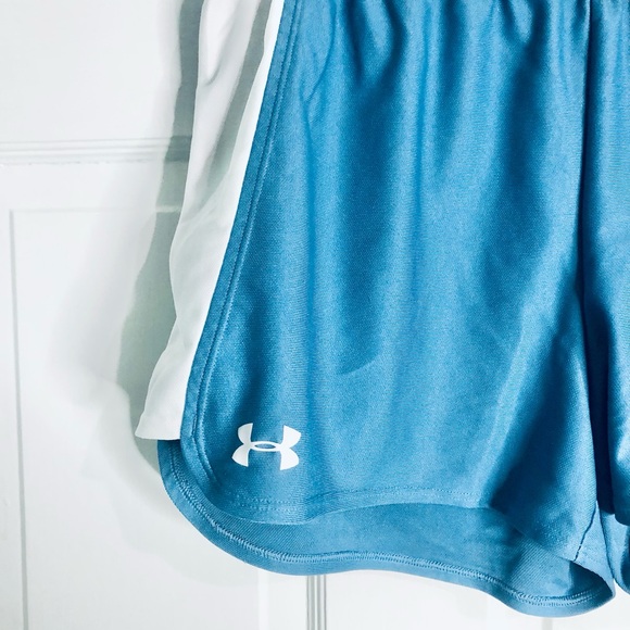 [UNDER ARMOUR] Play Up 2.0 Shorts - Picture 2 of 5